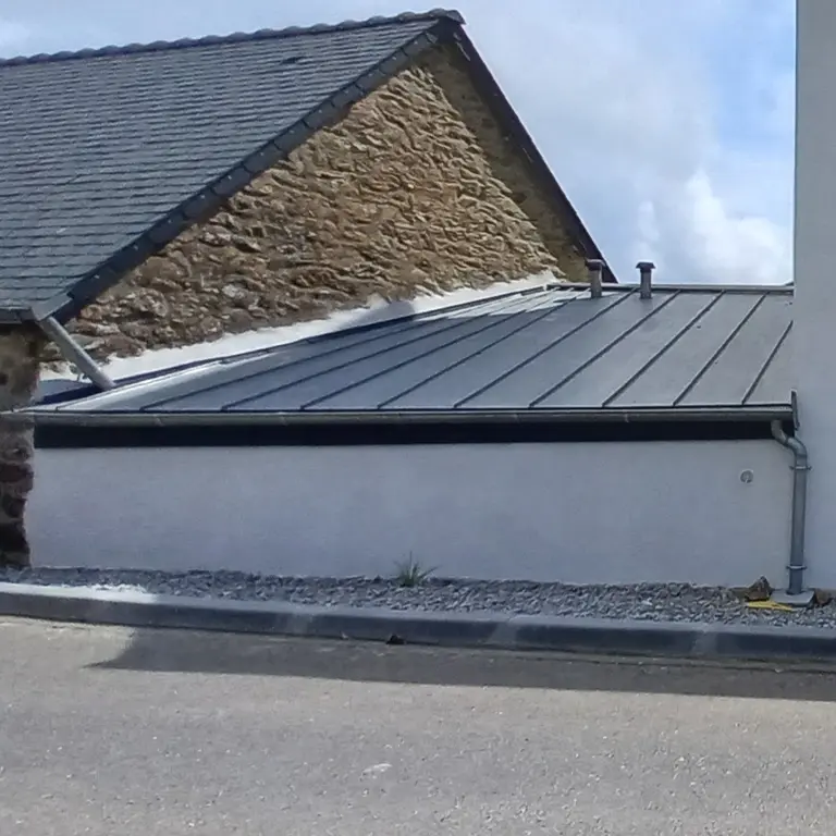 Démolition et reconstruction de la petite annexe de la maison de Telgruc-sur-mer