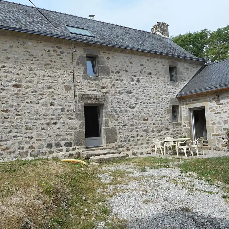 EcoRénov a mené à bien la réhabilitation complète du vieux manoir de Lezaff à Dinéault.